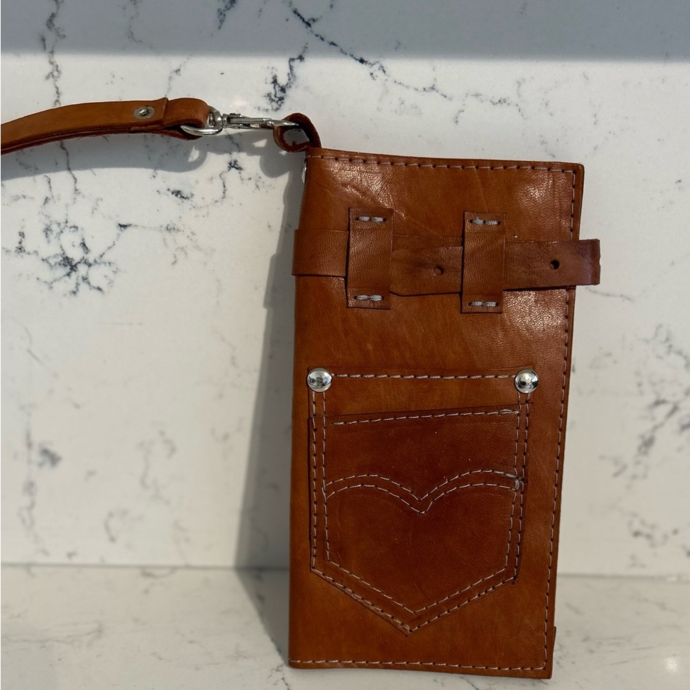 Elegant Tan Leather Women's Wallet